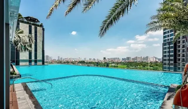 Hồ Bơi Vô Cực Tại Tầng 47 Landmark 81